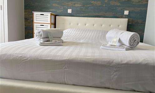 Chambre double confortable Hotel bord de mer Quineville Normandie