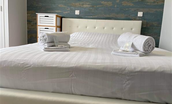 Chambre double confortable Hotel bord de mer Quineville Normandie