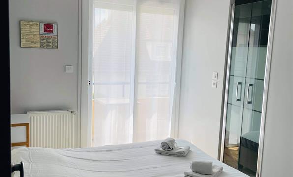 Chambre double avec balcon Hotel Quineville en Normandie 